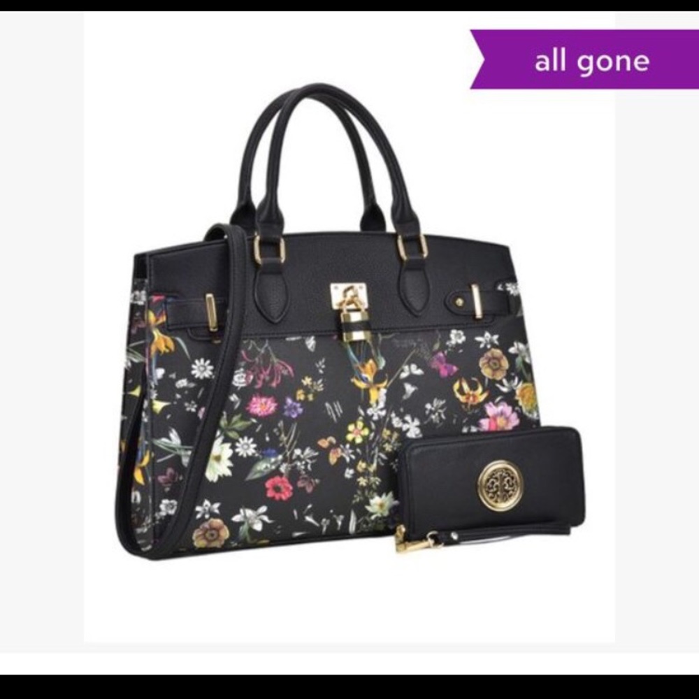 Lavinia Padlock Satchel & shoulder strap